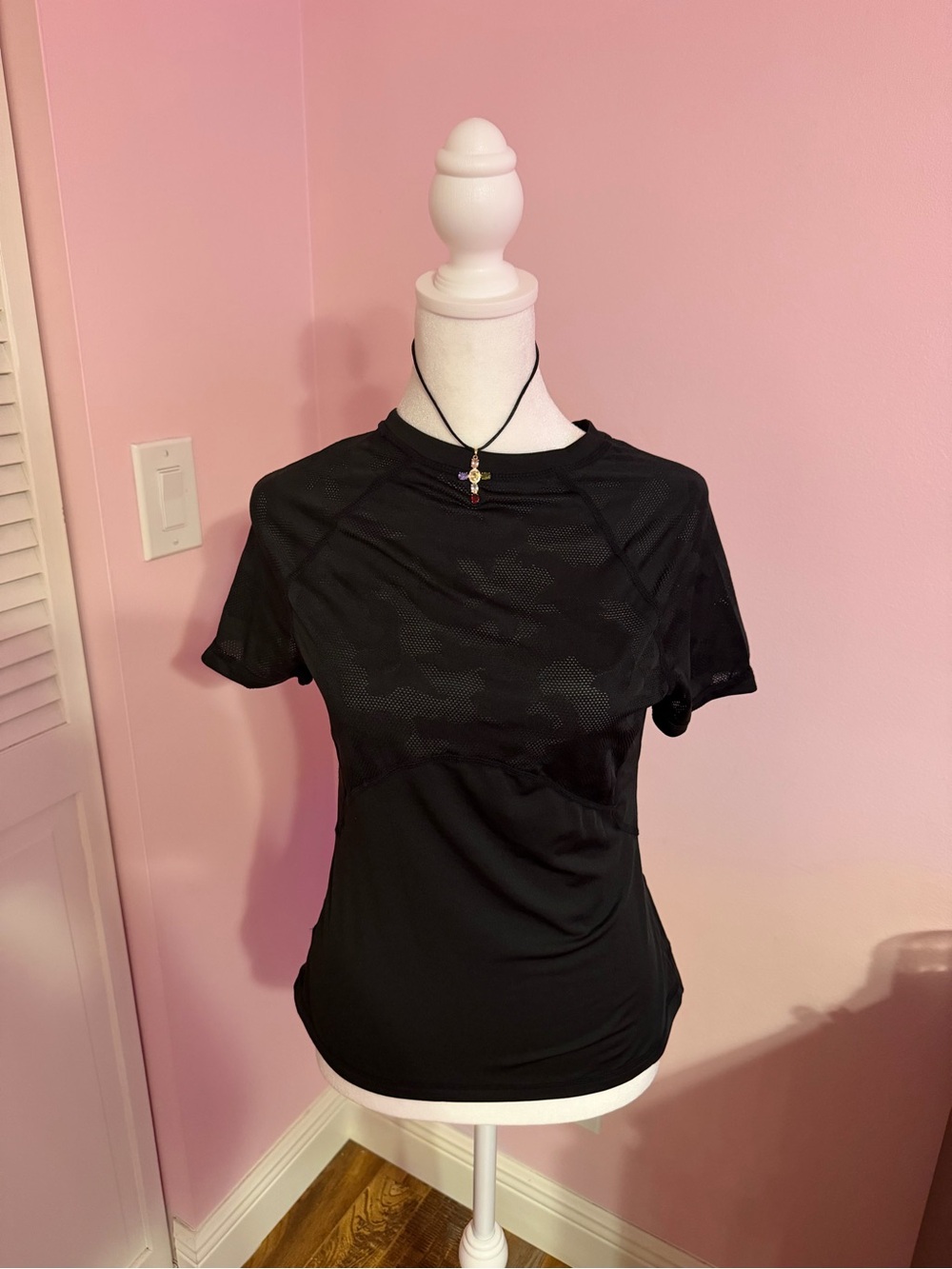 Women's Black Short-Sleeve Active Top